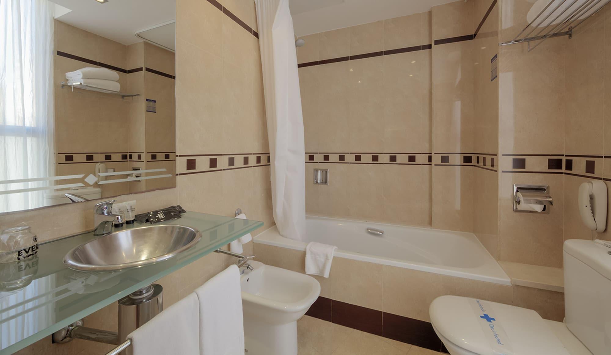 Hotel Evenia Rocafort Barcellona